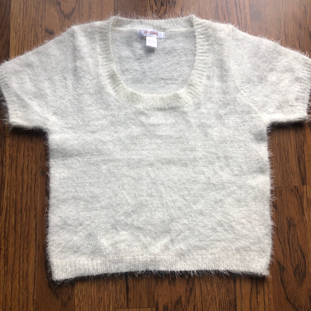 Love & Liberty short sleeve fuzzy Crop XL